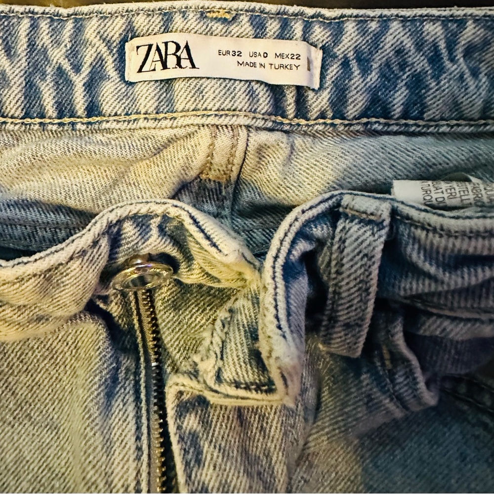 Zara Faded Blue Denim Pants - Picture 2 of 3